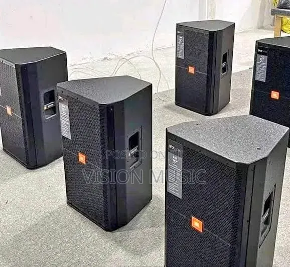 JBL 715 Speakers