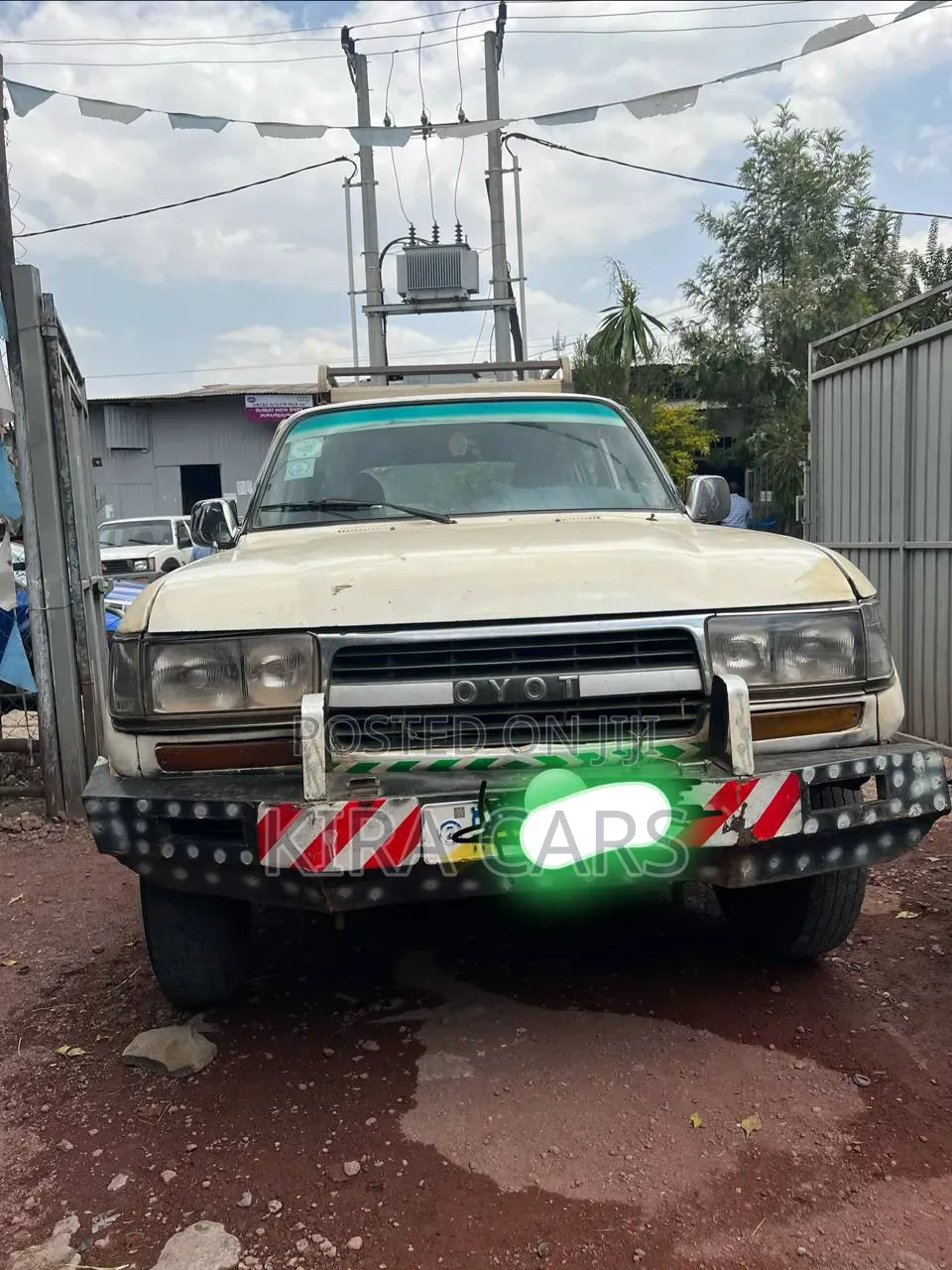 Toyota Land Cruiser 1996 White