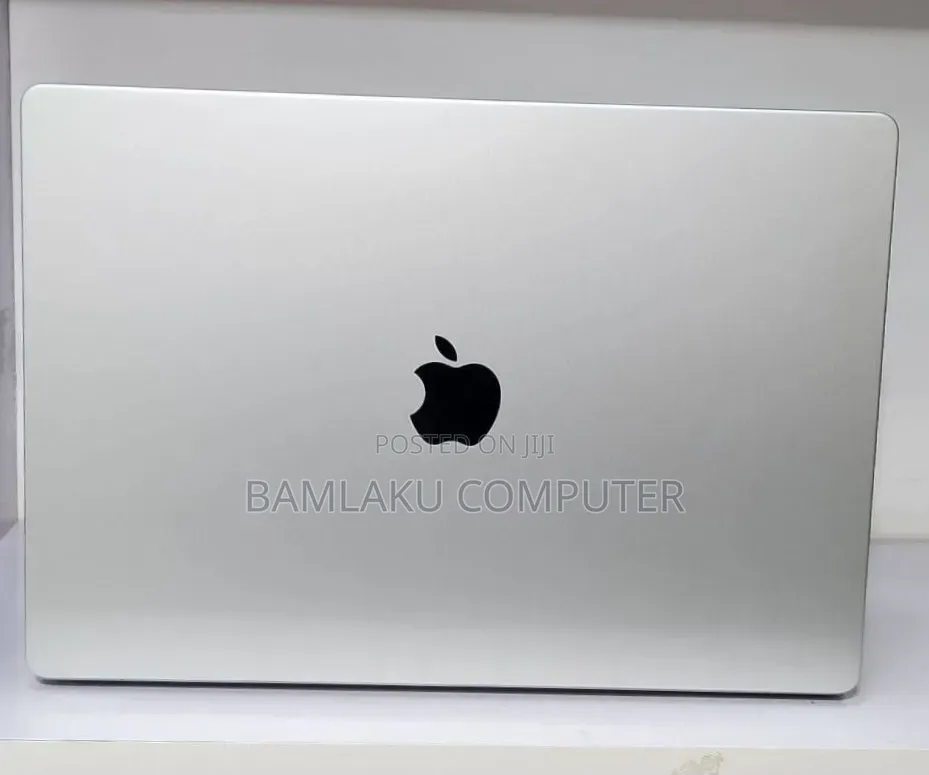 New Laptop Apple MacBook Air 2024 M3 15-inch 24GB Apple M3 SSD 512GB