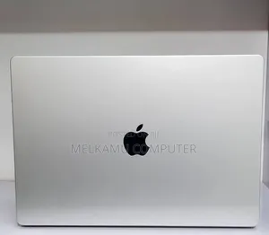 New Laptop Apple MacBook Air 2024 M3 15-inch 24GB Apple M3 SSD 512GB