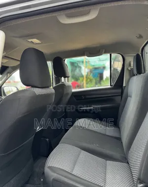 Toyota Hilux 2018 Gray