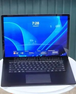New Laptop Microsoft Surface 16GB Intel Core i7 SSD 256GB