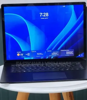New Laptop Microsoft Surface 16GB Intel Core i7 SSD 256GB