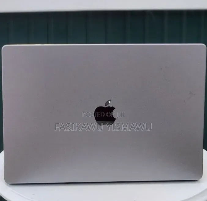 New Laptop Apple MacBook Pro M1 16GB Apple M1 SSD 512GB