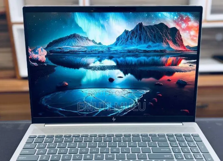 New Laptop HP Pavilion 15 16GB Intel Core i7 SSD 1T