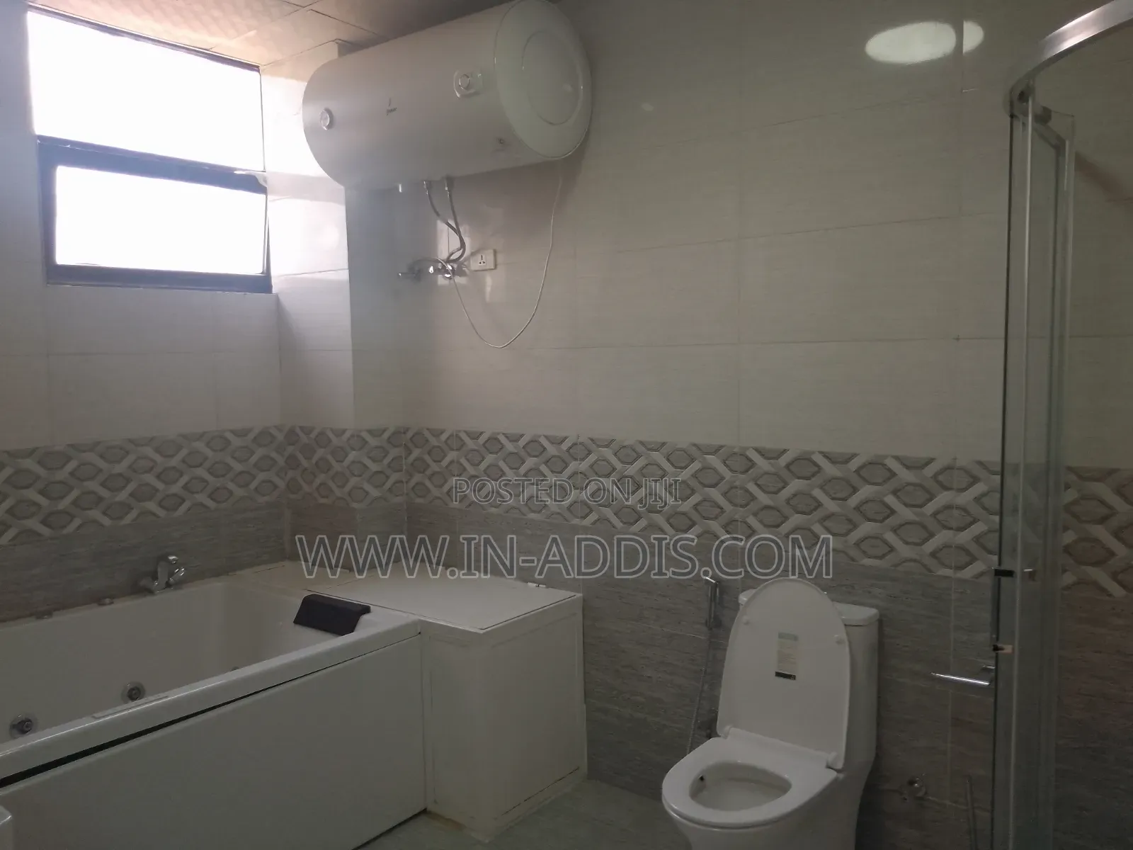 4bdrm Apartment in Lideta for rent