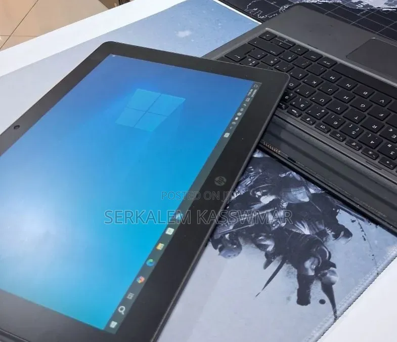 New Laptop HP X2 8GB Intel Core i5 SSD 256GB