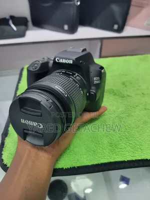 Canon 250d Camera