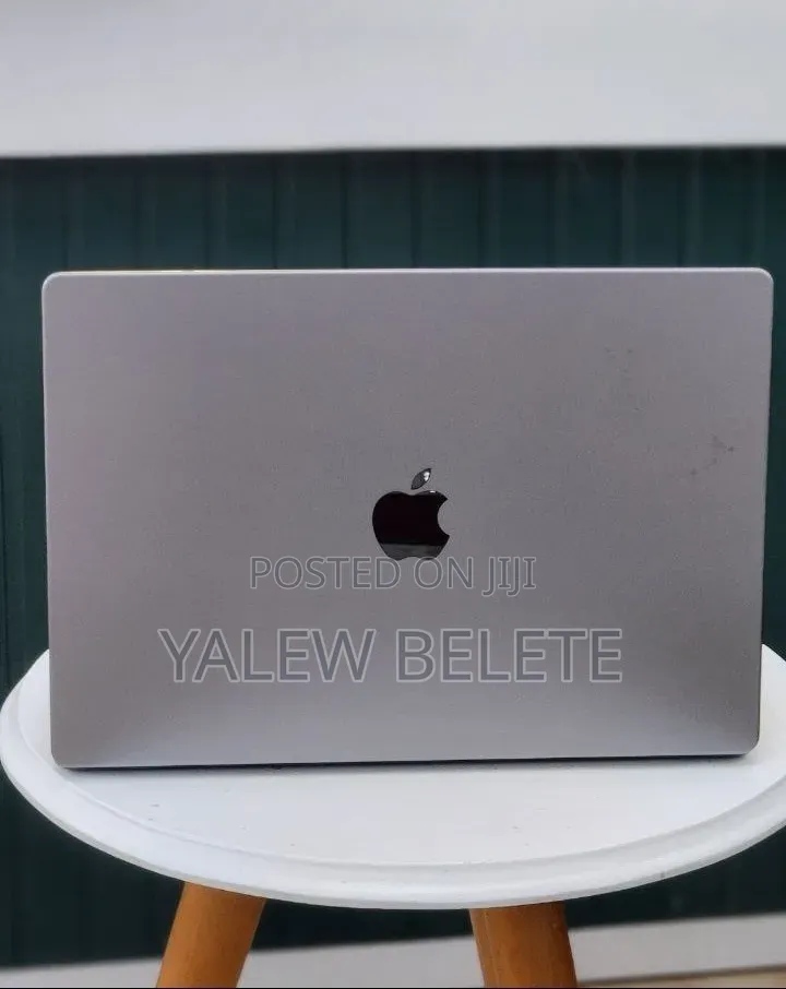 New Laptop Apple MacBook Pro 2021 M1 16GB Apple M1 Pro SSD 512GB