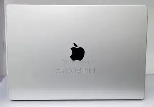 New Laptop Apple MacBook Air 2024 M3 15-inch 24GB Apple M3 SSD 512GB