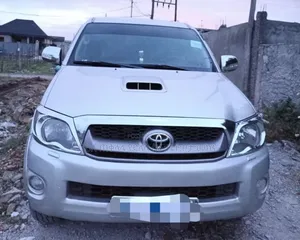 Toyota Hilux 2011 Silver