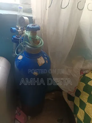 Oxygen Cylinder and Concentrator