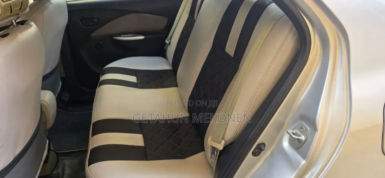 Toyota Belta 2008 Silver