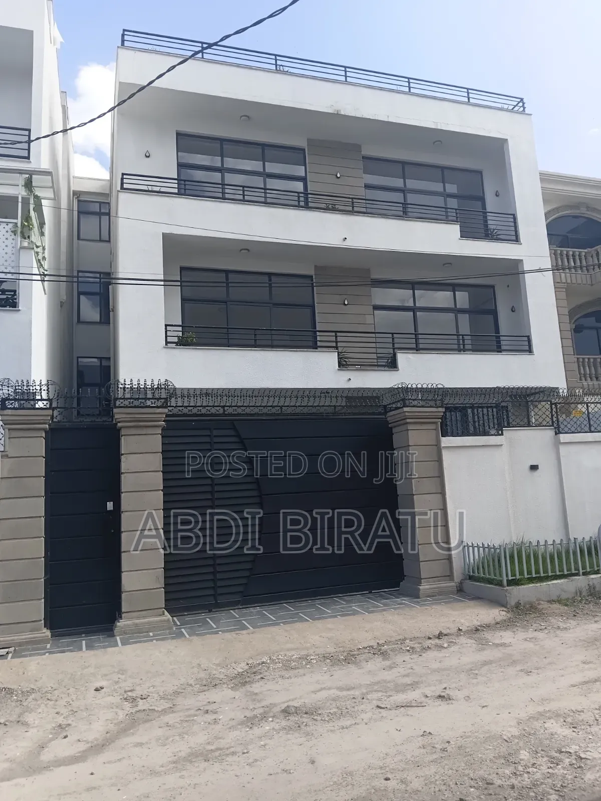 Furnished 6bdrm Apartment in Jpls 2, Nifas Silk-Lafto for sale