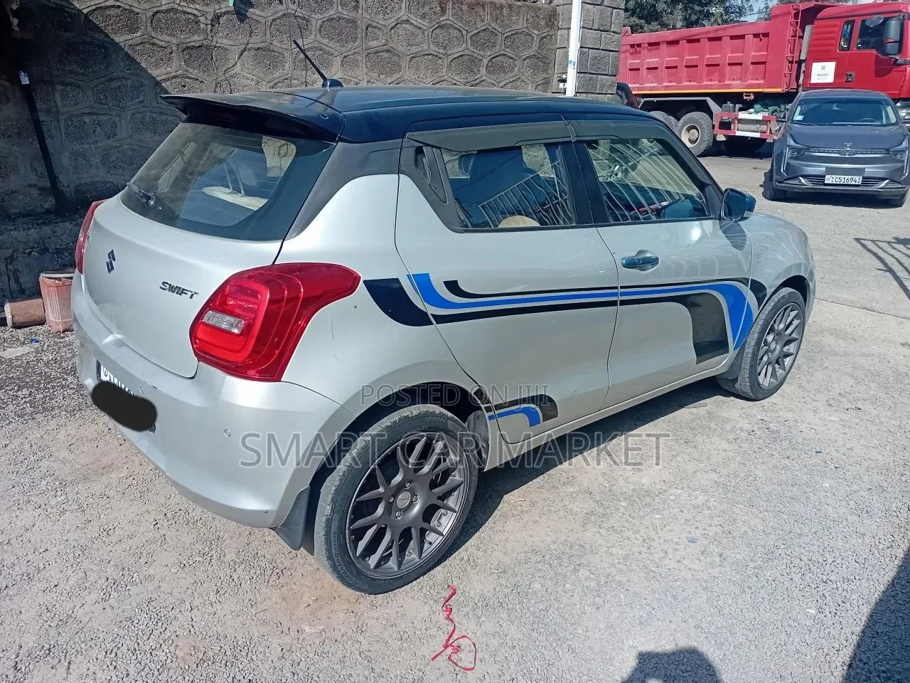 Suzuki Swift 2021 Silver