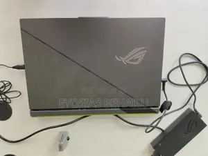 New Laptop Asus ROG Strix G17 16GB Intel Core i9 SSD 1T