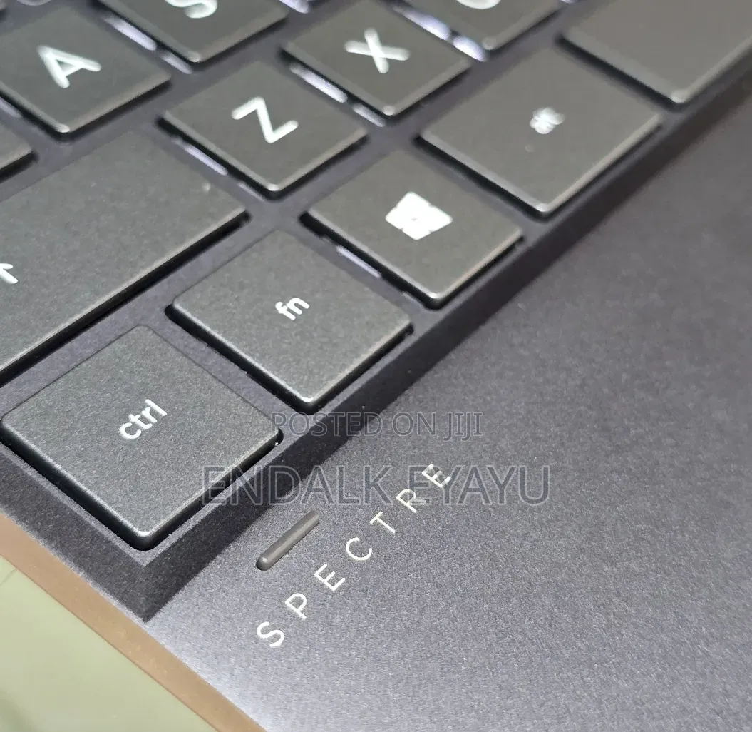 New Laptop HP Spectre X360 16GB Intel Core i7 SSD 1T
