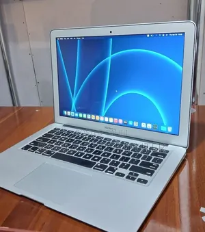 New Laptop Apple MacBook Air 2015 8GB Intel Core i5 SSD 256GB