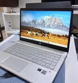 New Laptop HP Pavilion 15 8GB Intel Core i5 SSD 512GB
