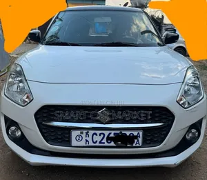 Suzuki Swift 2022 White