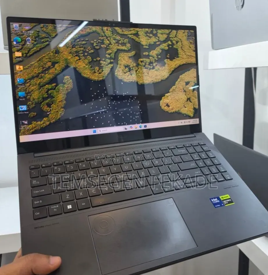 New Laptop Asus VivoBook 15 X505BA 16GB Intel Core Ultra 9 SSD 512GB