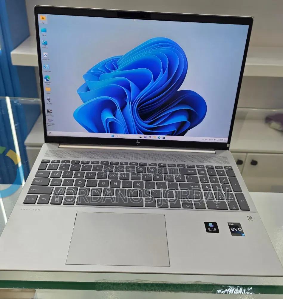 New Laptop HP Pavilion 15 16GB Intel Core i7 SSD 1T