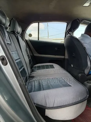 Toyota Yaris 2007 Silver