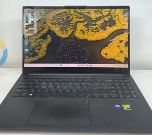 New Laptop Asus ZenBook Pro 15 UX580GE 16GB Intel Core i7 SSD 512GB