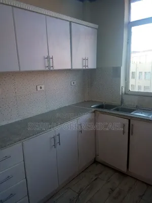 2bdrm Condo in አያት, Yeka for sale