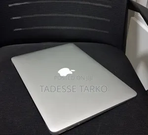 New Laptop Apple MacBook Air 2015 8GB Intel Core i5 SSD 256GB