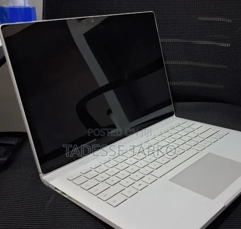 New Laptop Microsoft Surface Book 2 16GB Intel Core i7 SSD 512GB