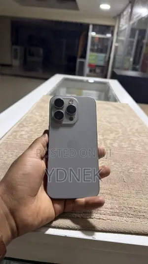 Apple iPhone 15 Pro 128 GB Silver