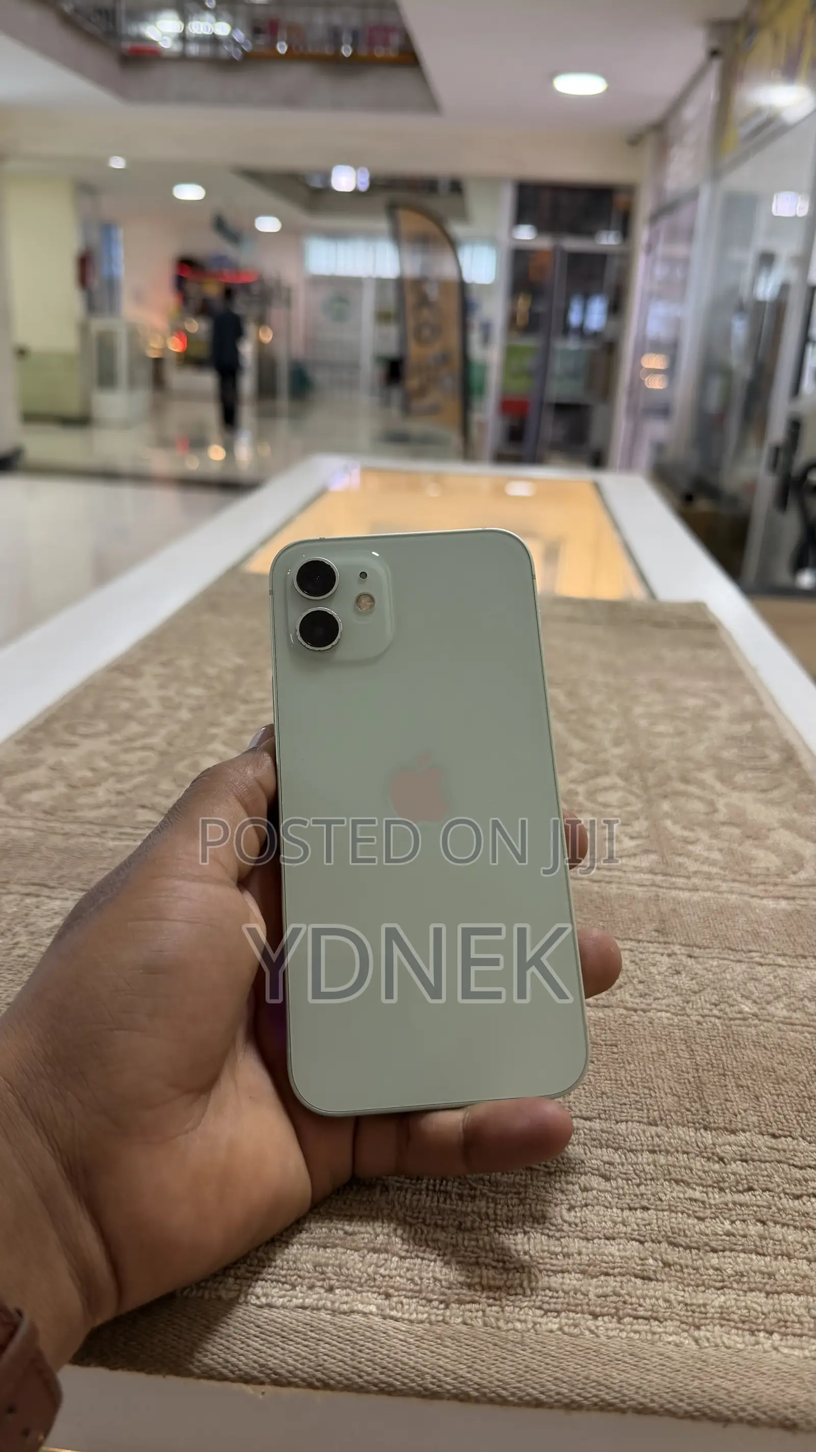 Apple iPhone 12 64 GB White