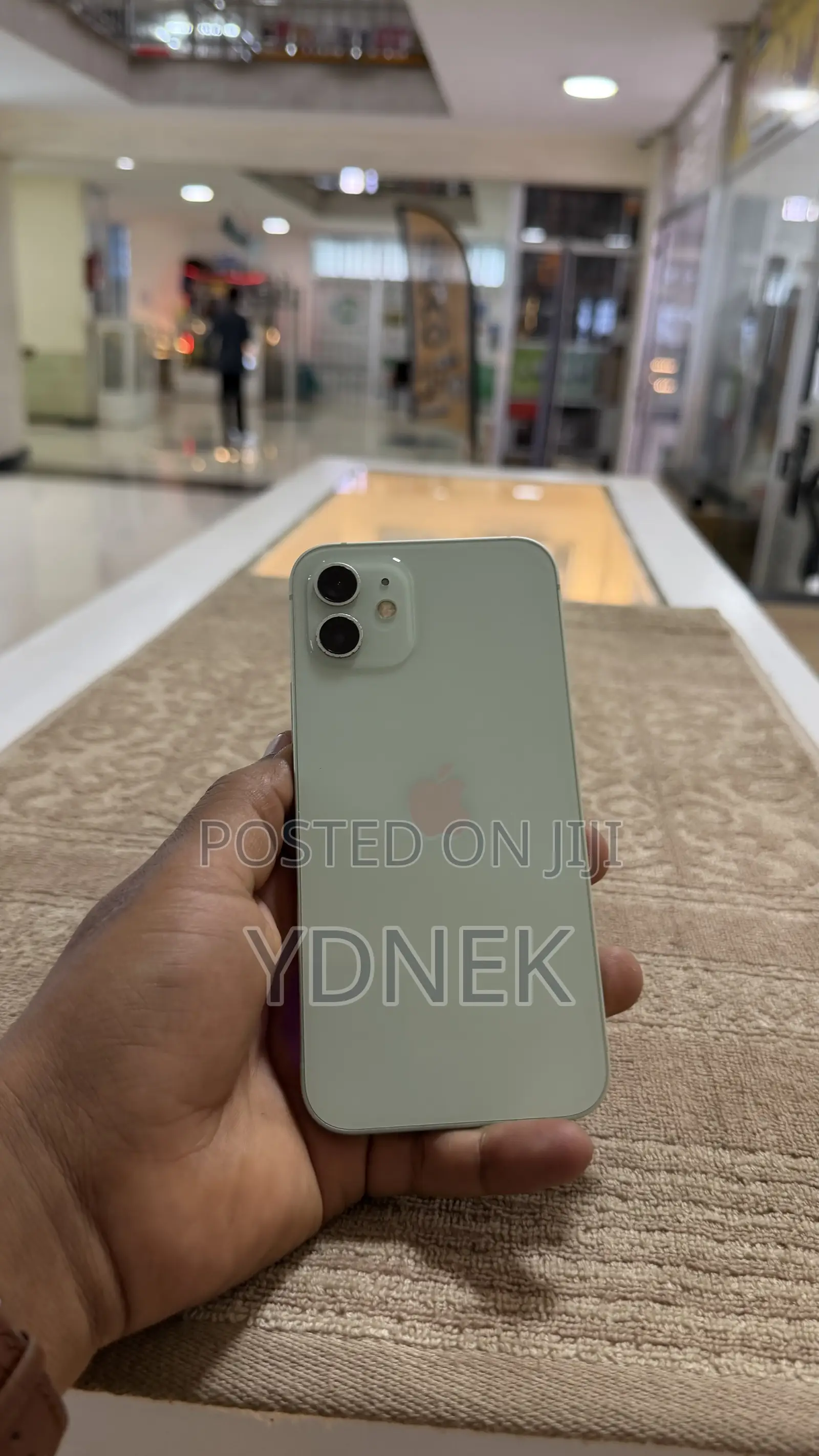 Apple iPhone 12 64 GB White
