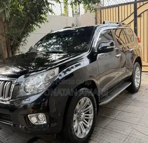 Toyota Land Cruiser Prado 2013 Black