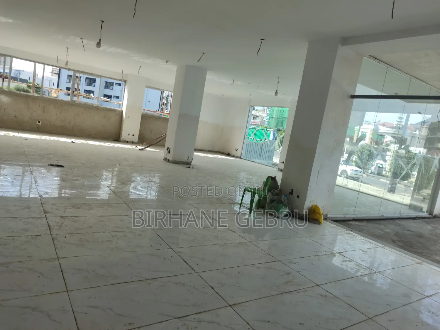 Space Rent for Resturant Car Show Room and Other