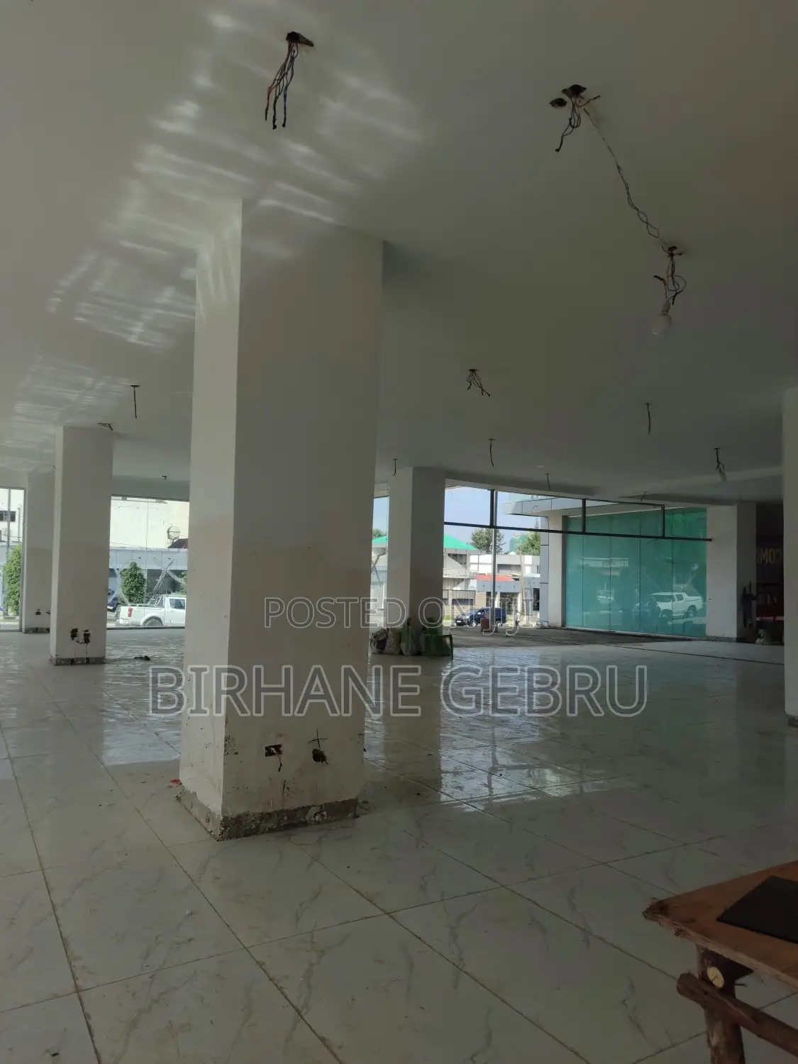 Space Rent for Resturant Car Show Room and Other