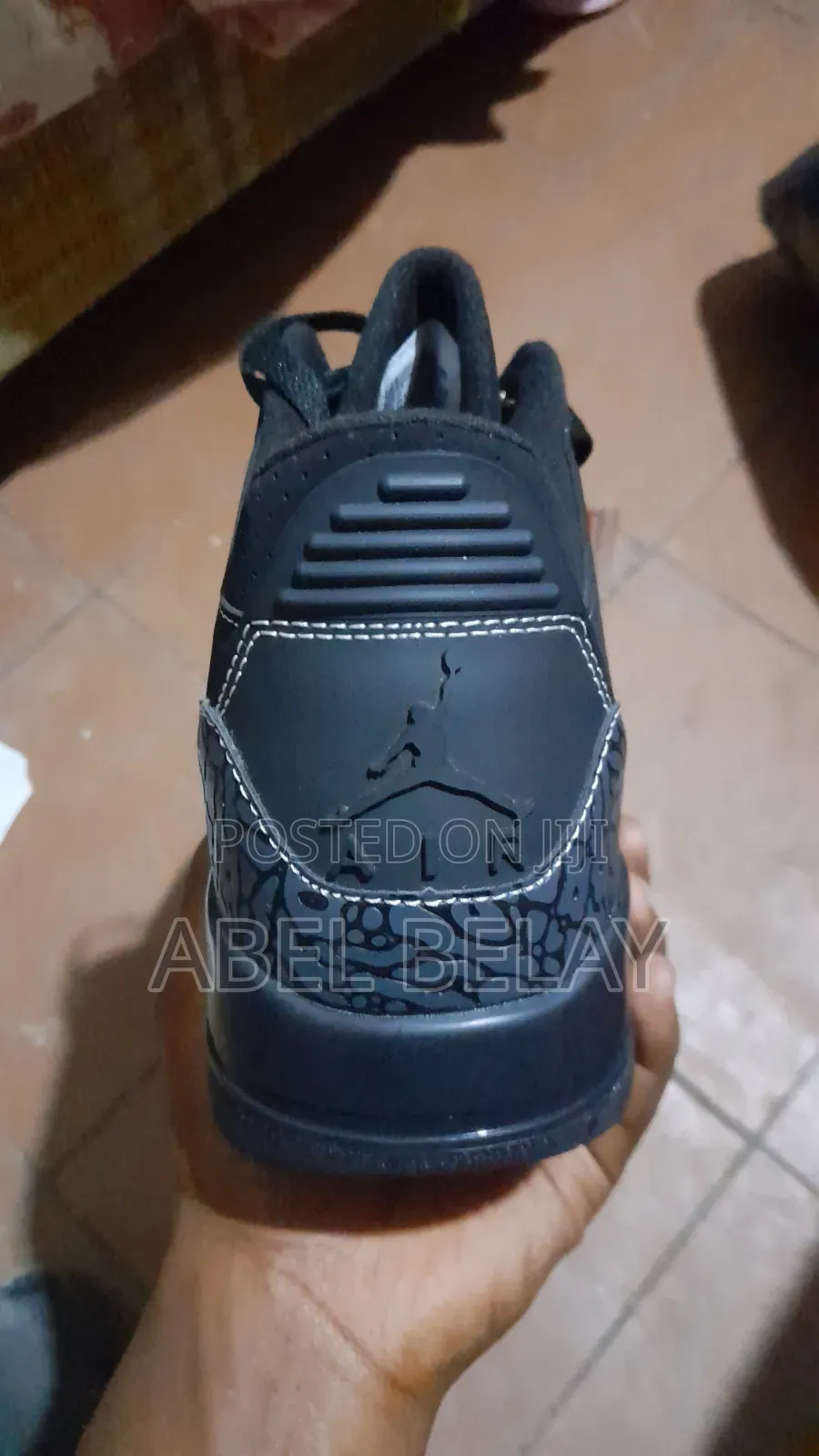Jordan 3 Travis Scott