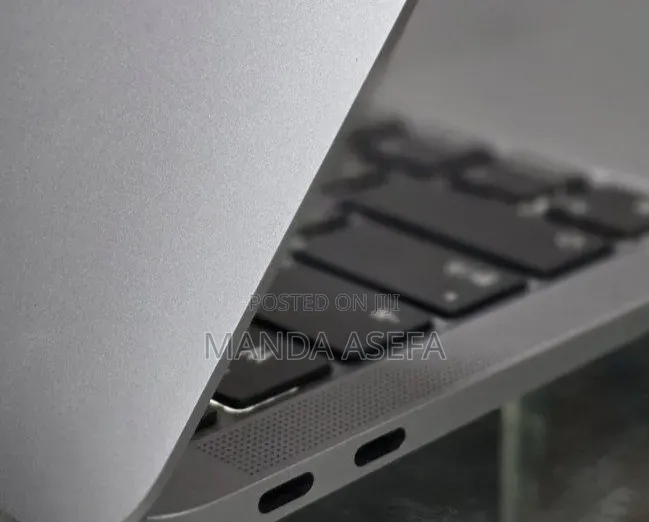 New Laptop Apple MacBook Air 2020 M1 8GB Apple M1 SSD 256GB