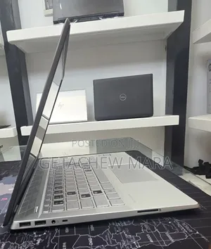 New Laptop HP Pavilion 15 8GB Intel Core i5 SSD 256GB