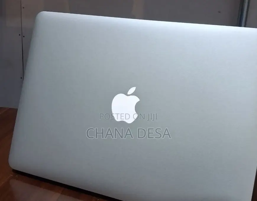 New Laptop Apple MacBook Air 2015 8GB Intel Core i5 SSD 256GB