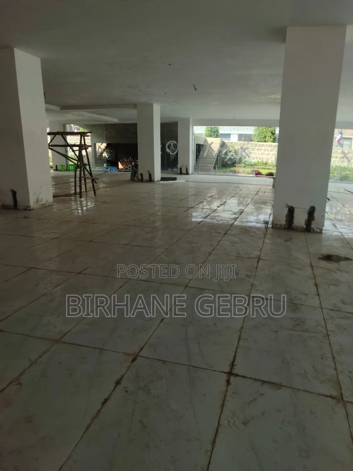 Space Rent for Car Show Room .Supermarket Ware House
