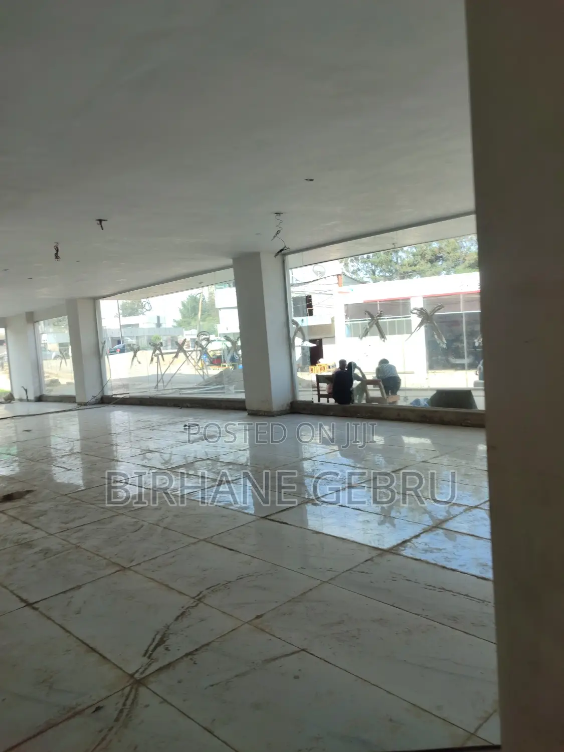 Space Rent for Car Show Room .Supermarket Ware House