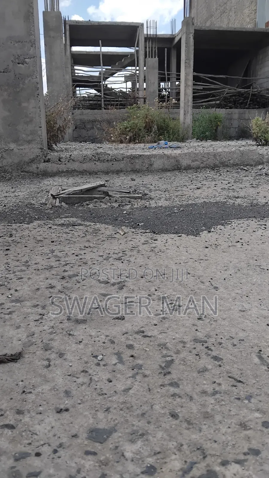 6bdrm Townhouse/Terrace in Legetafo Diyaspora, Yeka for sale