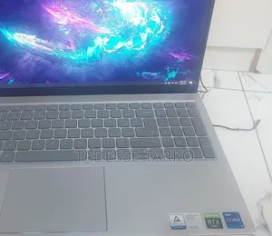 New Laptop Dell Inspiron 15 16GB Intel Core i7 SSD 512GB