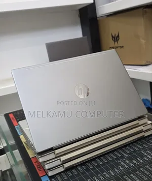 New Laptop HP Pavilion 14 8GB Intel Core i5 SSD 512GB