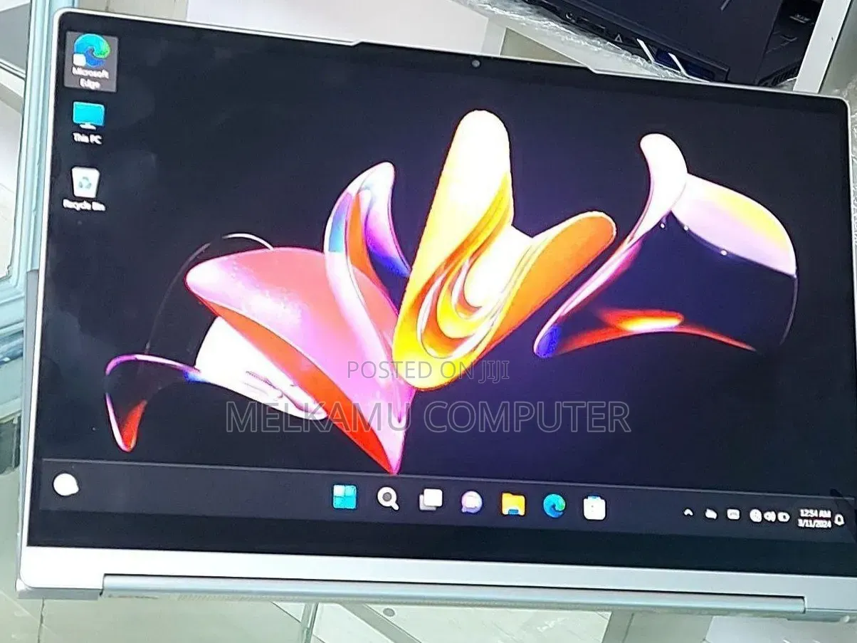 New Laptop Lenovo Yoga 260 16GB Intel Core i7 SSD 512GB