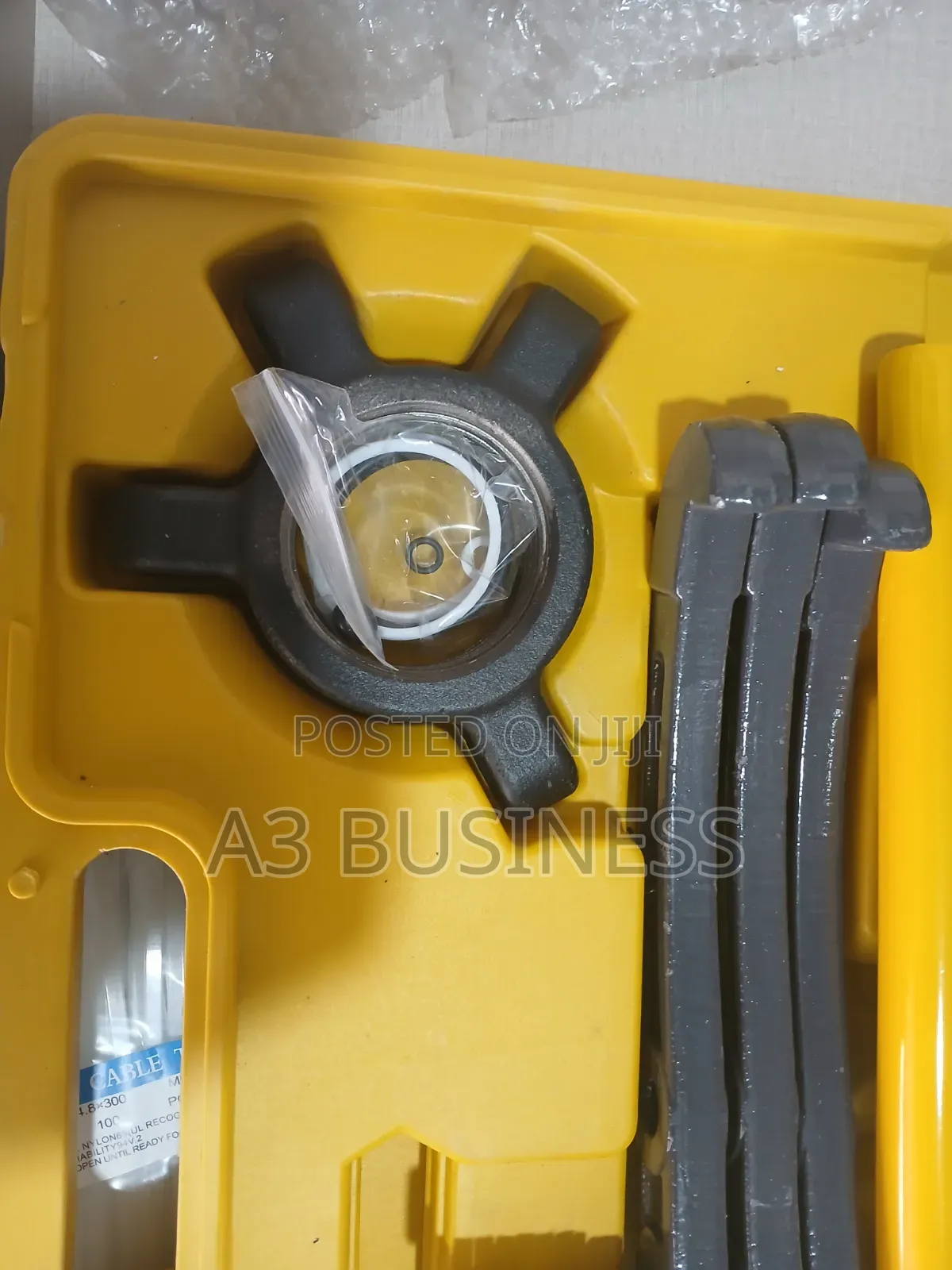 ባለ 10 ቶን ሀይድሮሊክ ፑለር (10t Hydraulic Gear Puller)