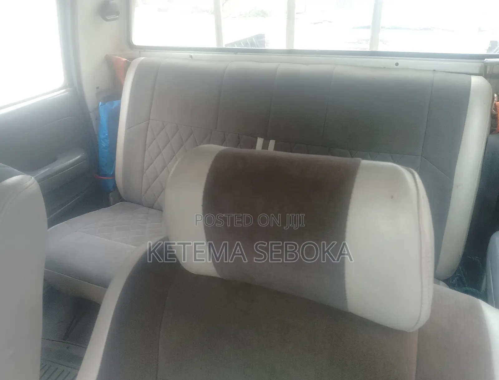 Toyota Hilux 2000 White