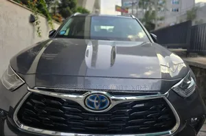 Toyota Highlander Limited AWD 2024 Gray